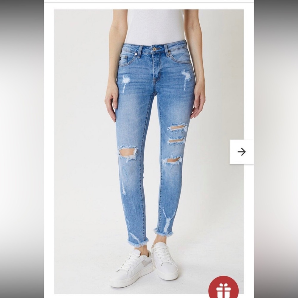 Vici Collection Distressed Skinny Jeans